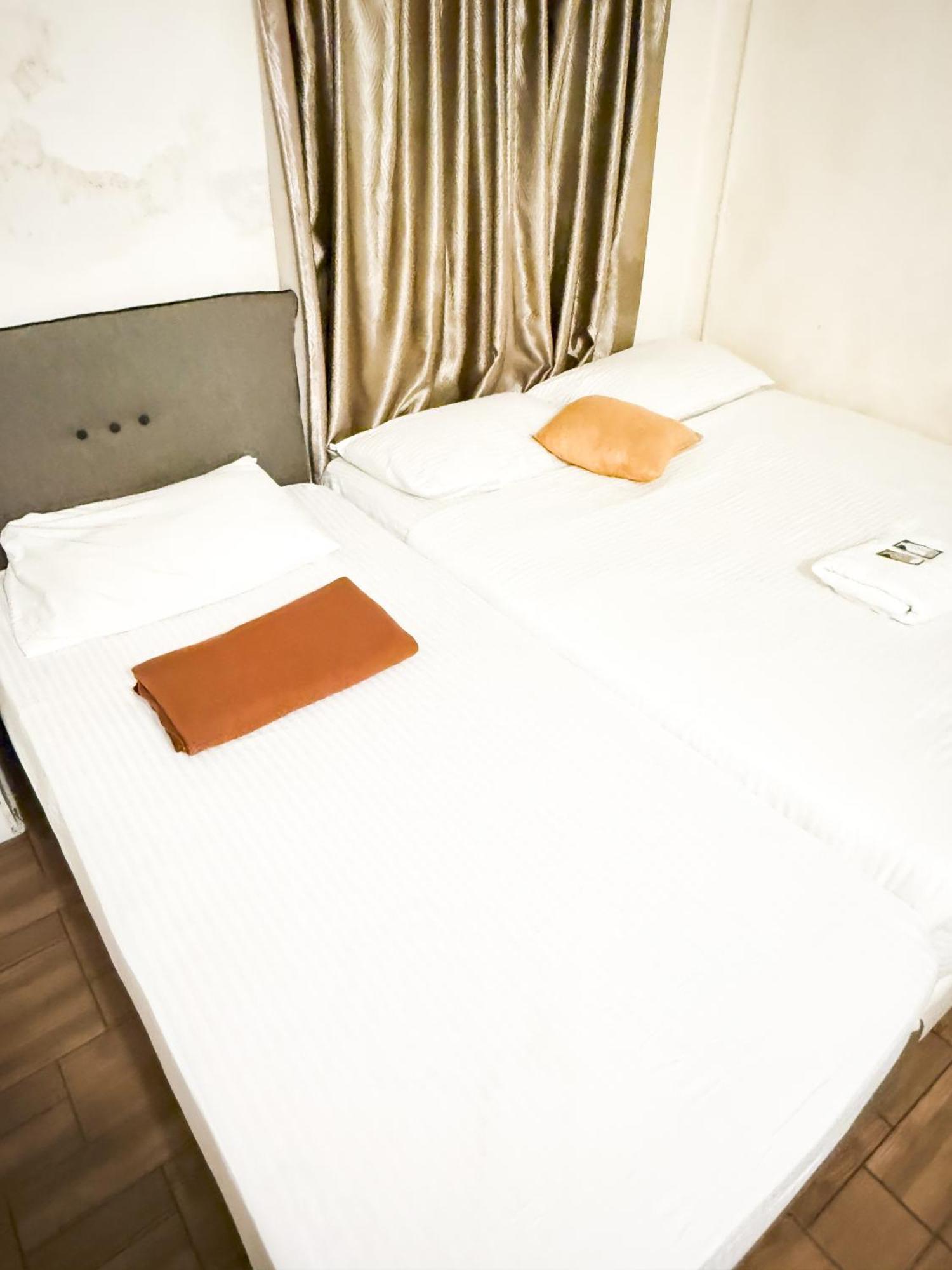 Tonight Hotel George Town Exterior foto